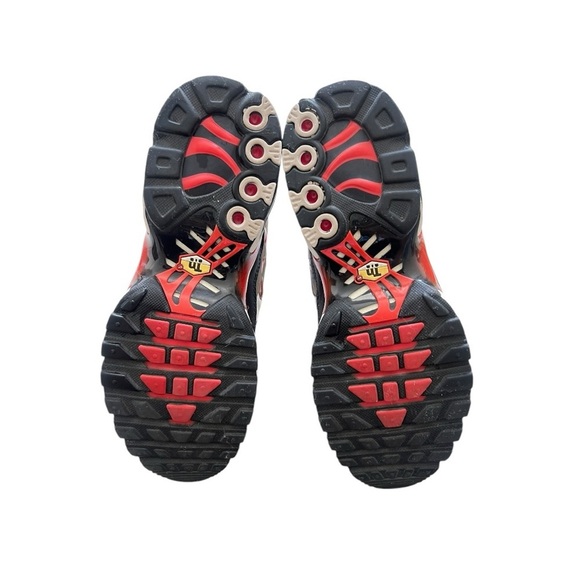 Nike Air Max Plus “Script Swoosh” - Picture 3 of 6